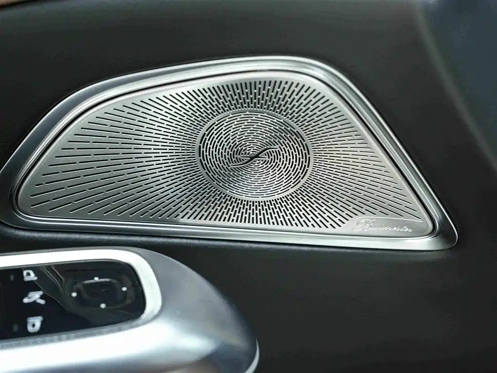Mercedes-Benz E-Class 2026 2025 E 300 L Premium
