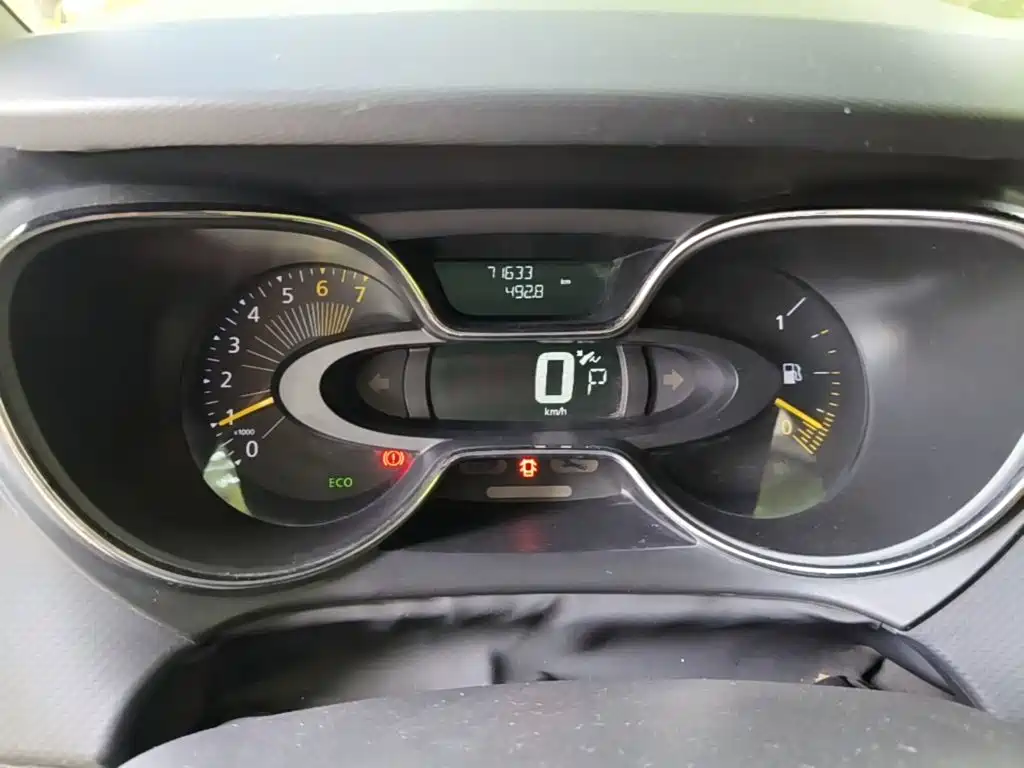 Renault Captur 2016 2015 1.2T Automatic Comfort Edition