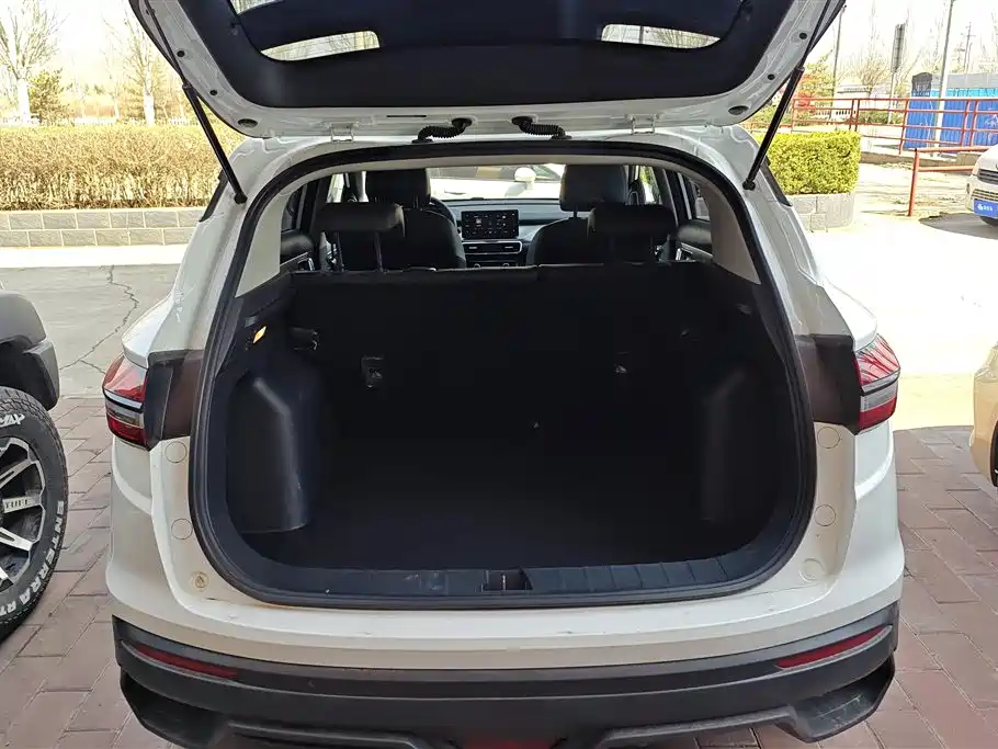 GEELY AUTOMOBILE BINYUE