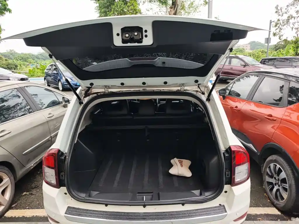 Jeep Compass (Import) 2015 2014 Facelift 2.4L 4WD Comfort Edition