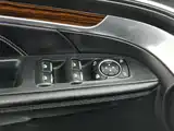Photo 9 - Ford Explorer (Import)