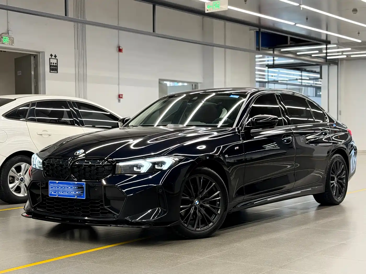 BMW 3 Series 2023 325Li M Sport Black Night Package