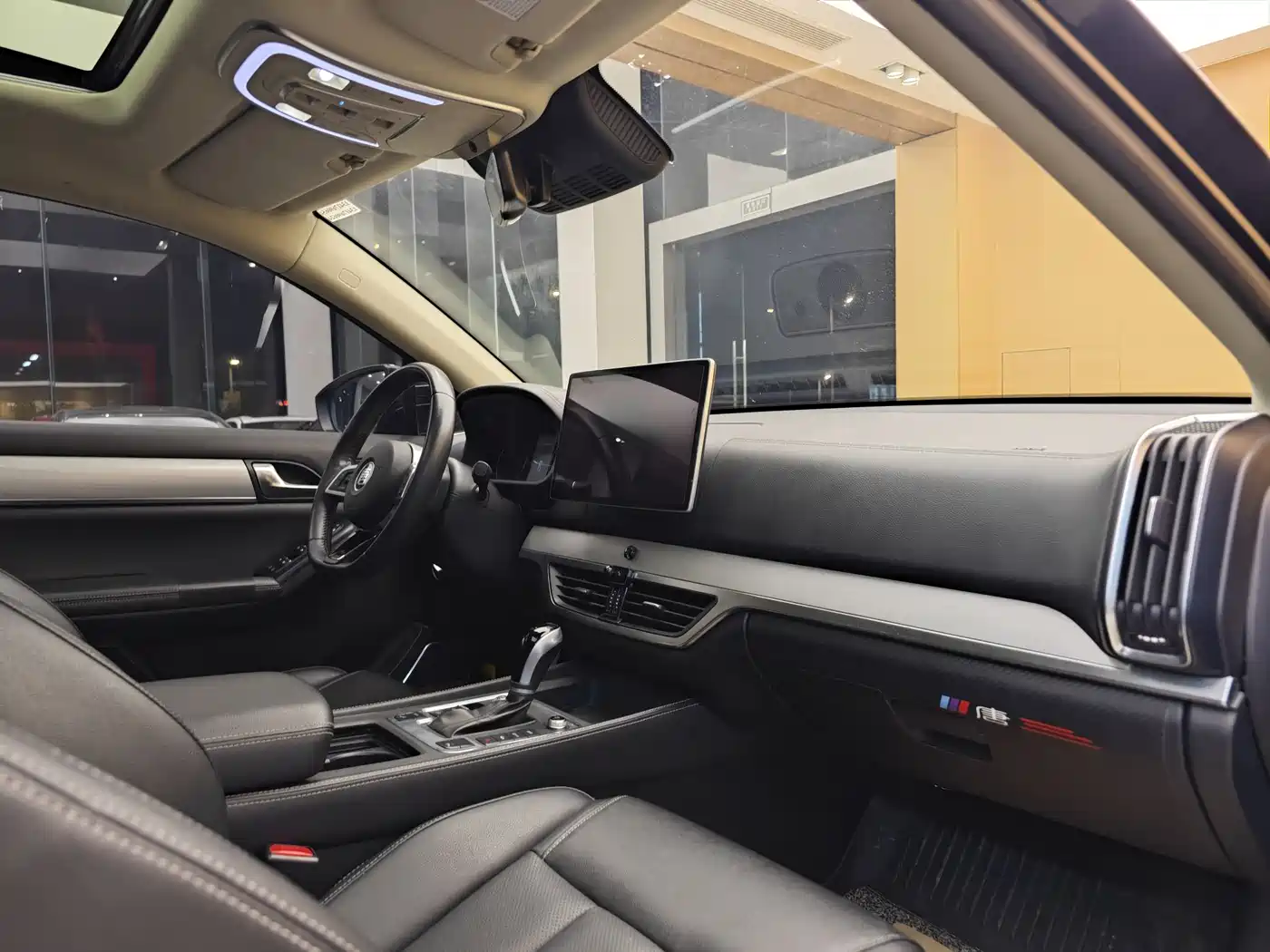 BYD Tang 2019 2.0T Automatic Smart Connect Delight 7-seater China VI фото 32