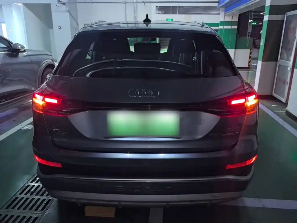 Фото 6 - Audi Q4 e-tron