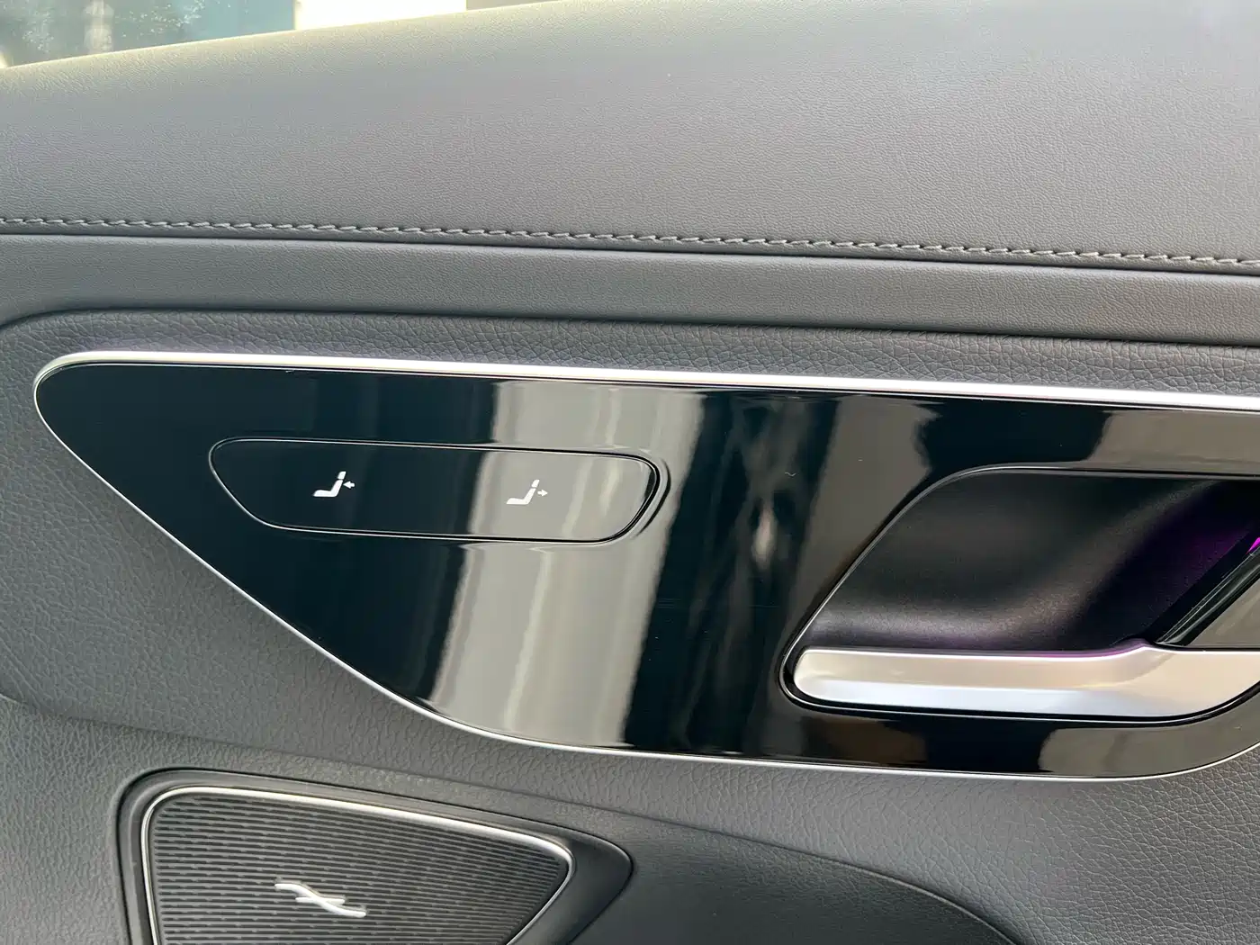 Mercedes-Benz C-Class 2024 C 260 L Sport фото 27