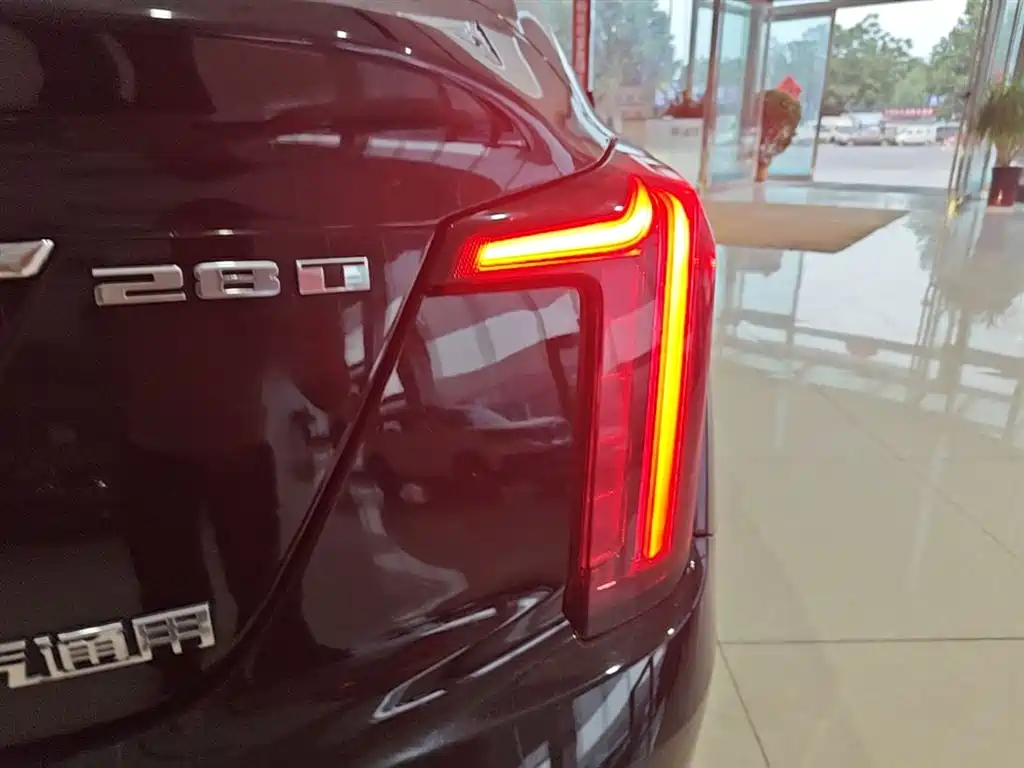 Cadillac CT5 2022 28T Luxury (Standard) фото 8