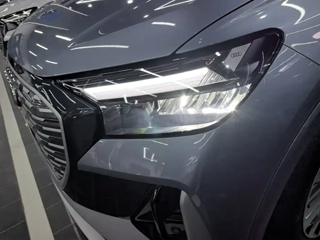 Audi Q4 e-tron 2025 2024 40 e-tron Pioneer Edition