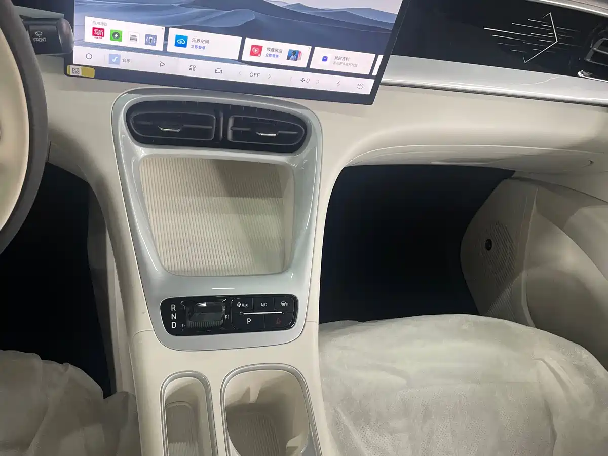 Geely Galaxy Starry Wish 2026 Edition 410km Freedom Version фото 8