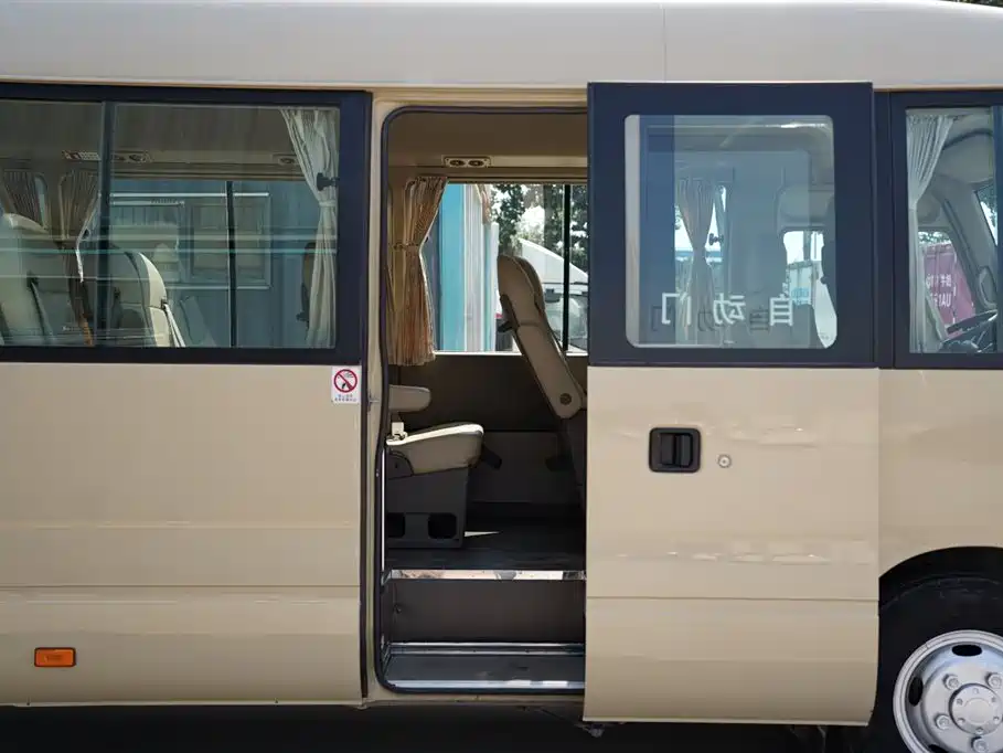 Toyota Coaster 2016 2015 4.0L Premium Bus GRB53L-ZCMSK 20-seater Special Edition