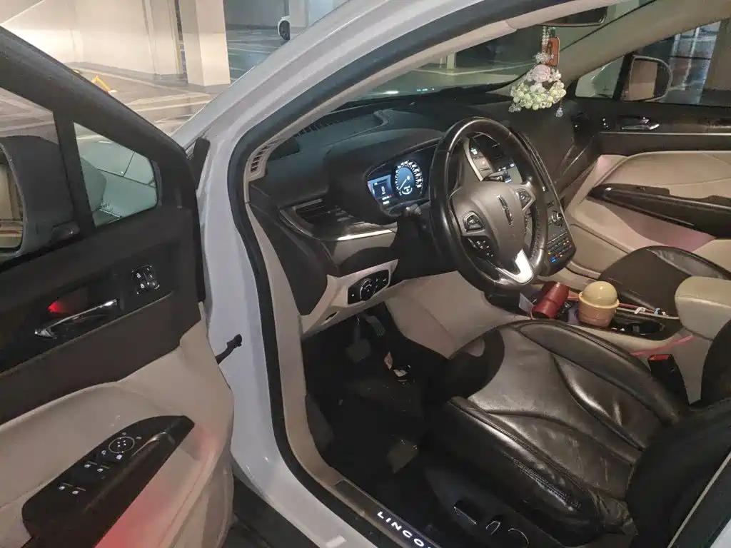 Lincoln MKC 2019 2017 2.0T 4WD Elegance Edition