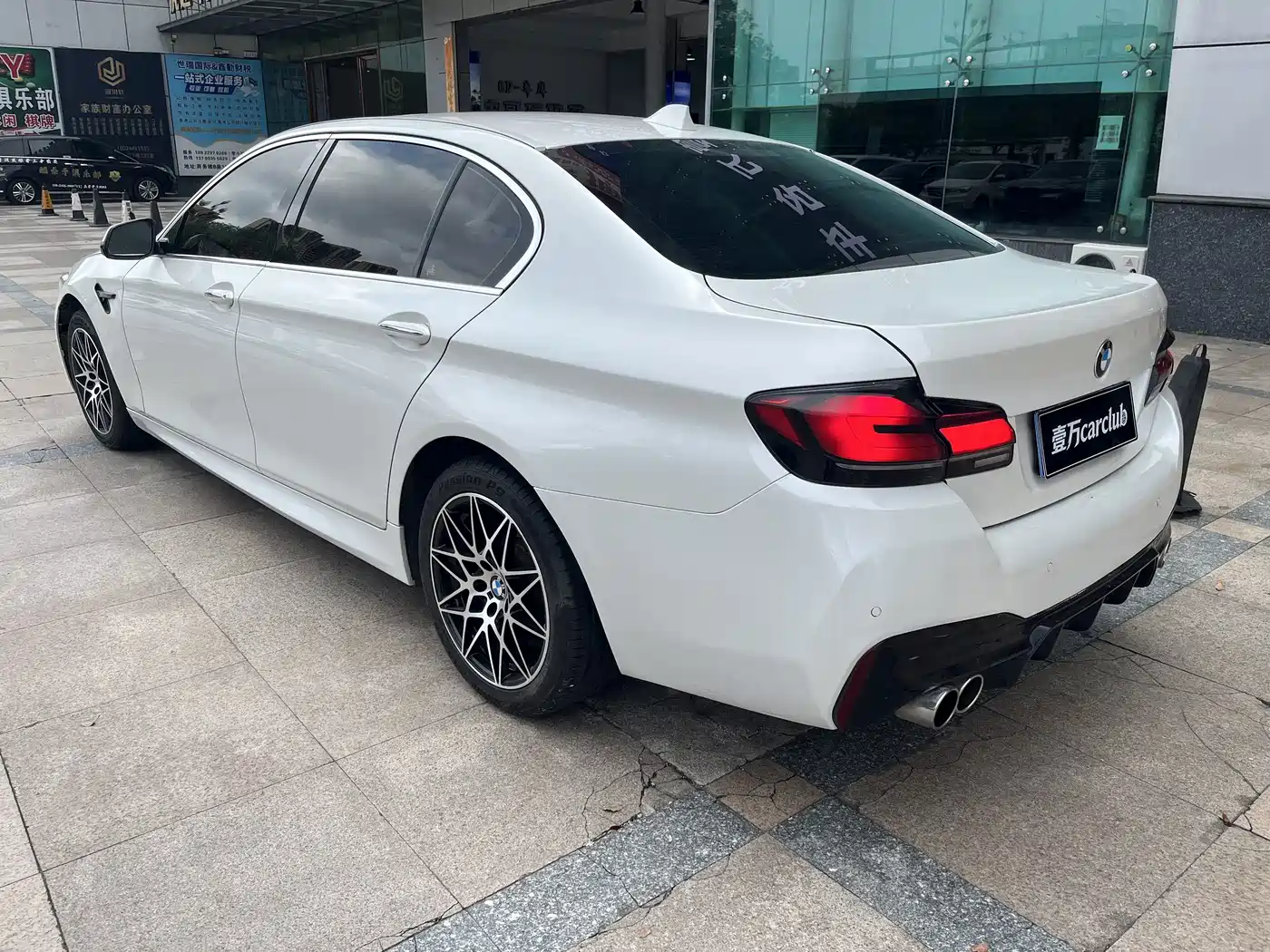 BMW 5 Series 2014 530Li Luxury Design Package фото 7