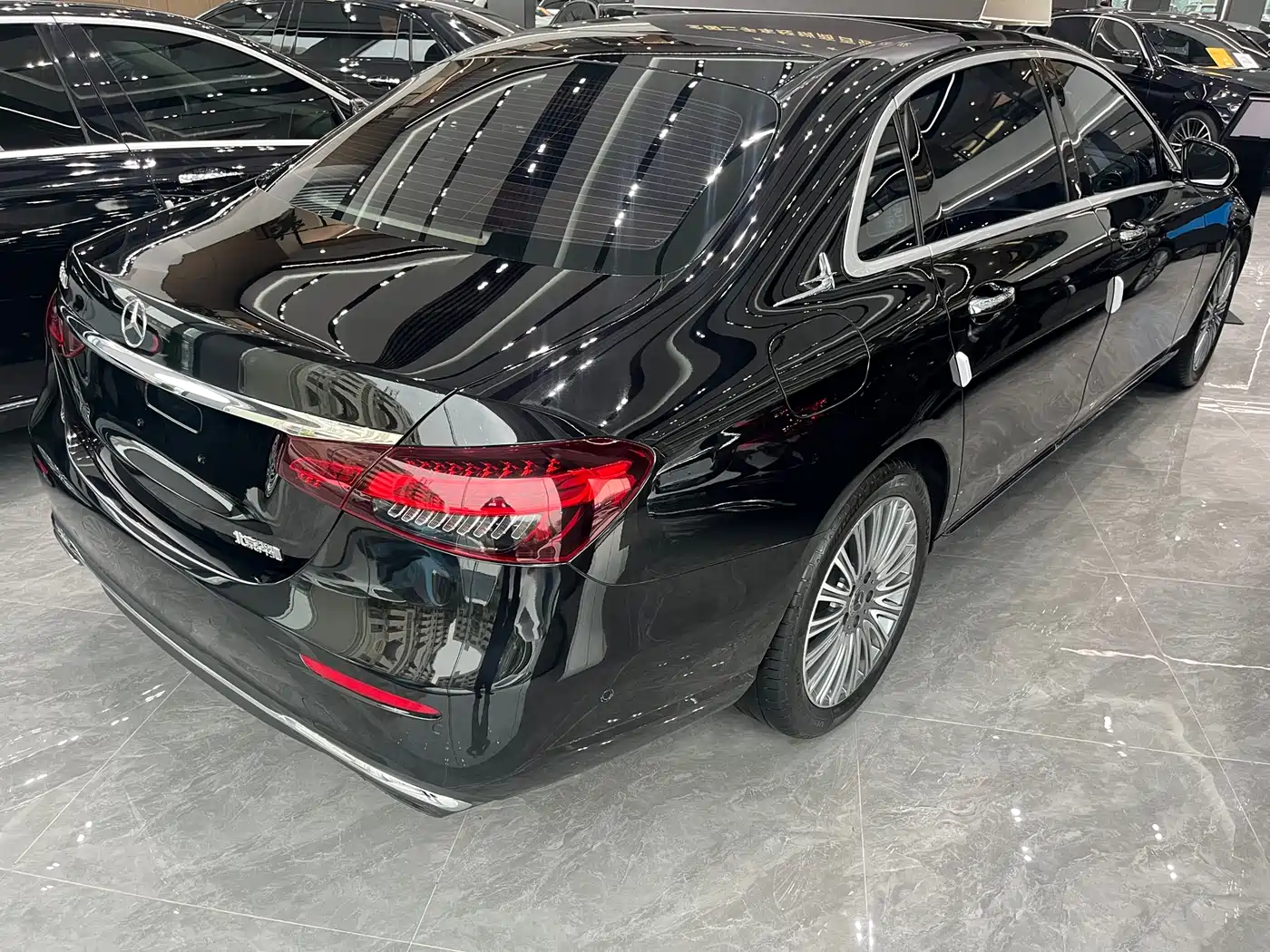 MERCEDES-BENZ E CLASS