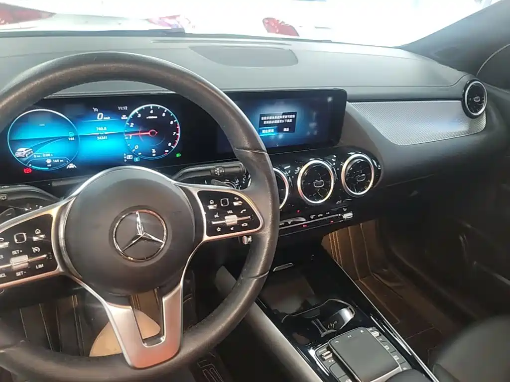 Mercedes-Benz GLA 2023 2023 GLA 200