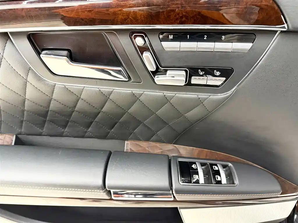 Mercedes-Benz S-Class AMG 2013 AMG S 65 L Grand Edition фото 18