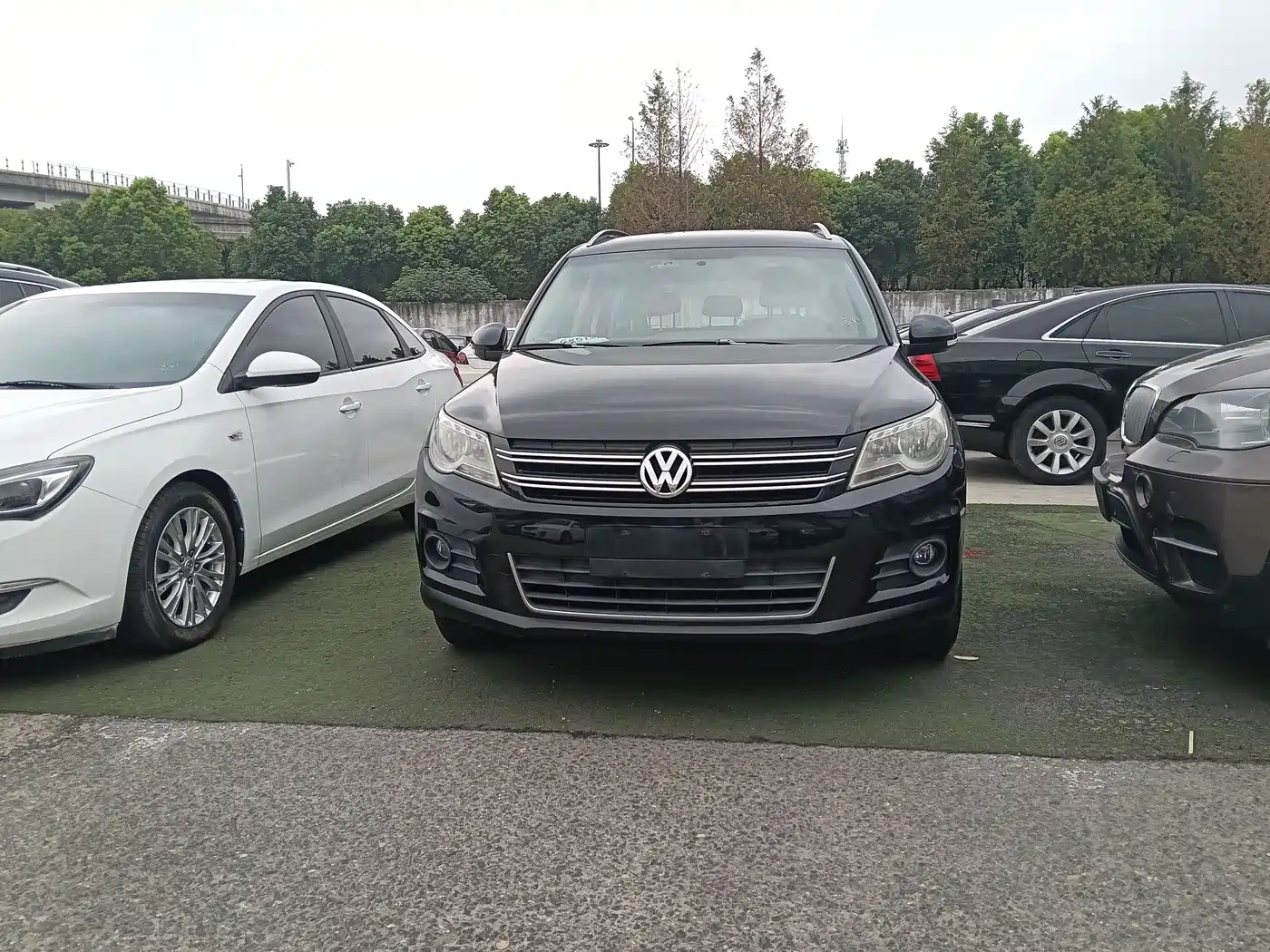 Volkswagen Tiguan 2012 1.8TSI Automatic 2WD Trend Edition фото 2