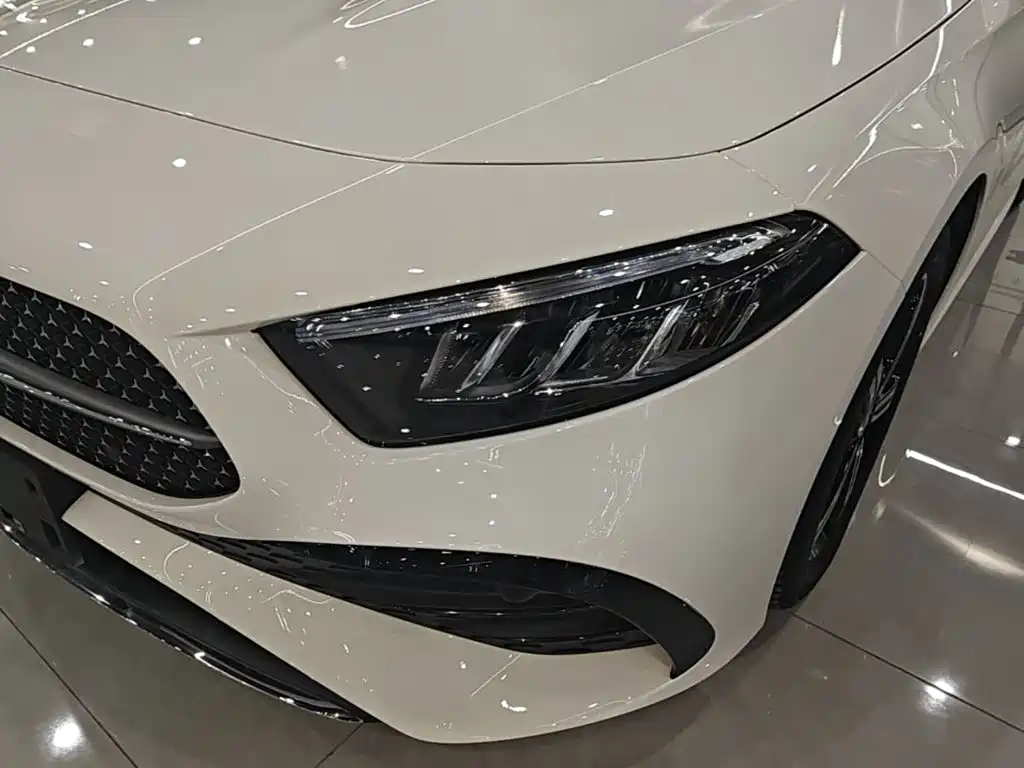 Photo 18 - Mercedes-Benz A-Class