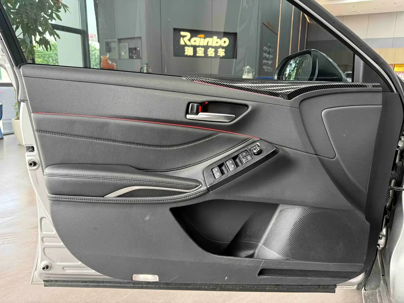 Toyota Avalon 2022 2.0L Progressive Edition фото 14