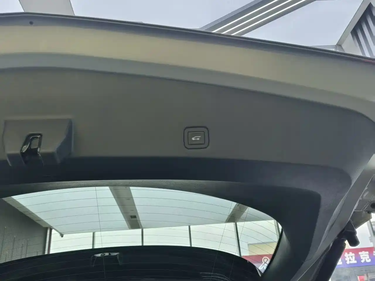 Фото 20 - Cadillac XT5
