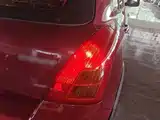 Фото 8 - Suzuki Swift