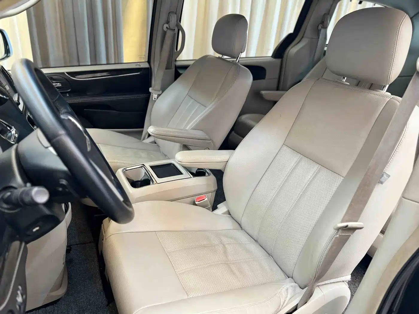 Chrysler Grand Voyager (Import) 2015 2014 3.6L Comfort Edition