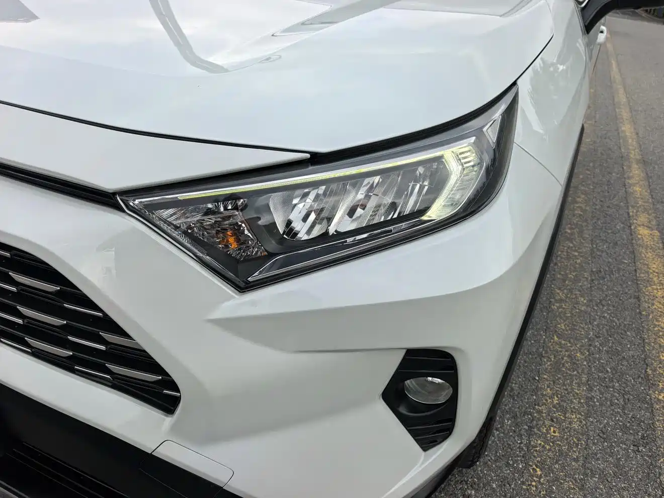Photo 17 - Toyota RAV4