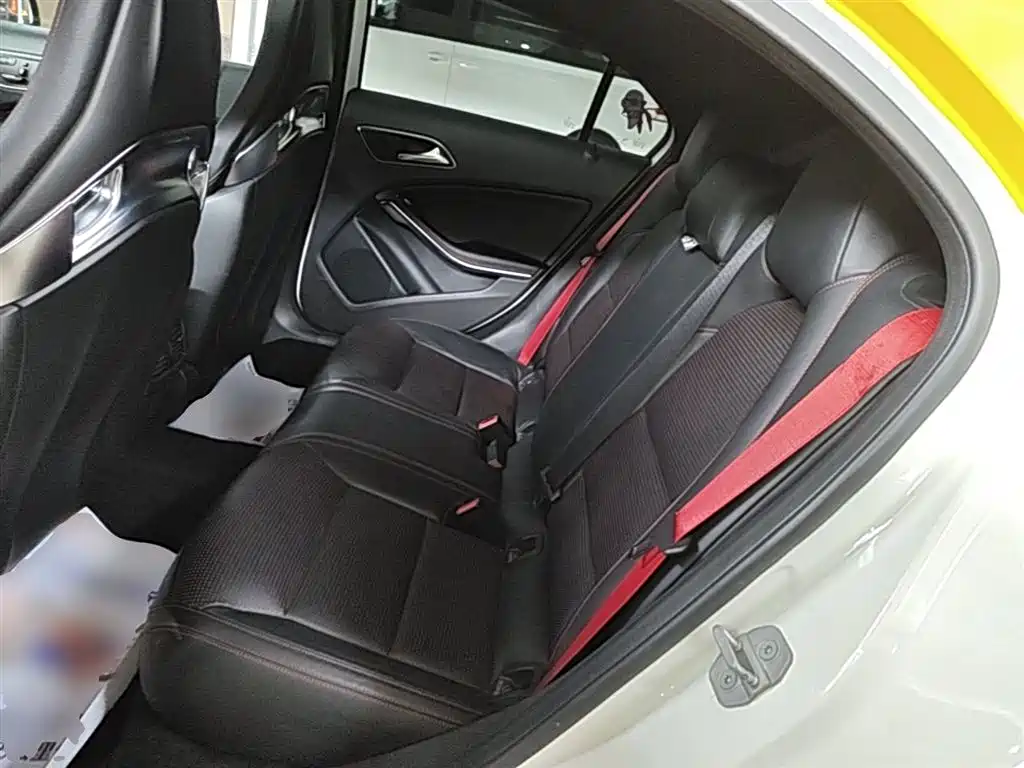 Mercedes-Benz A-Class AMG (Import) 2014 AMG A 45 4MATIC фото 17