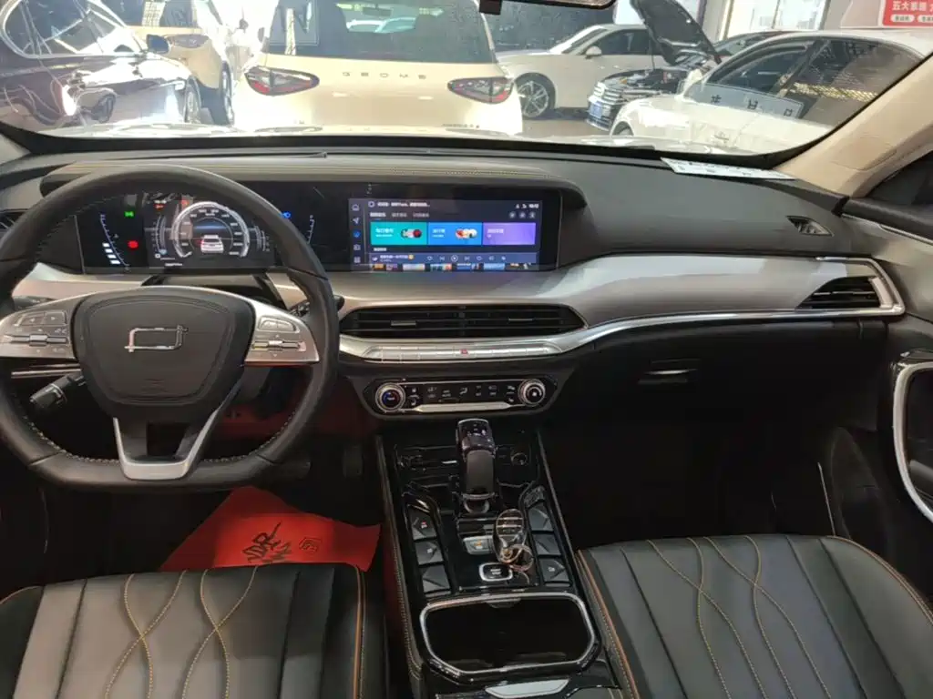 Besturn Bestune T77 2025 2023 1.5T Automatic Luxury