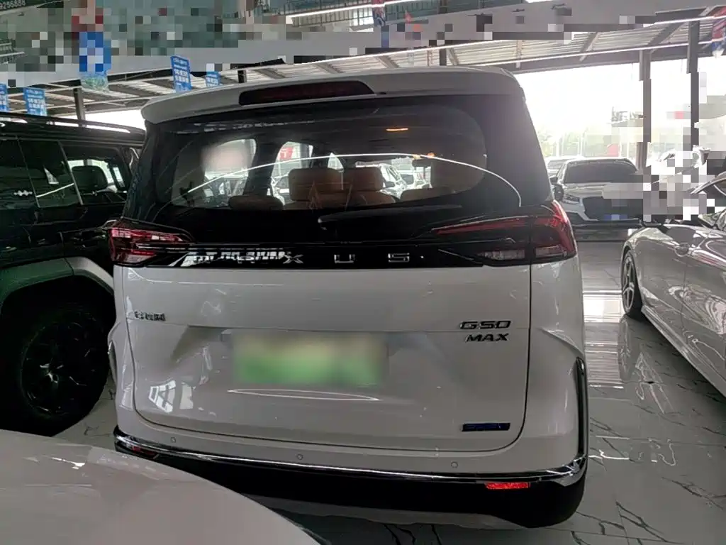 Фото 6 - Maxus Maxus G50 PHEV