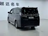 Фото 21 - Toyota Vellfire