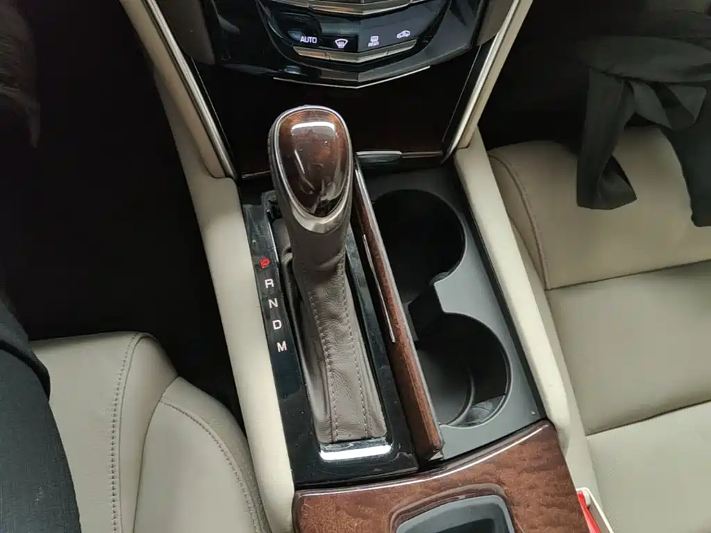 Фото 14 - Cadillac XTS