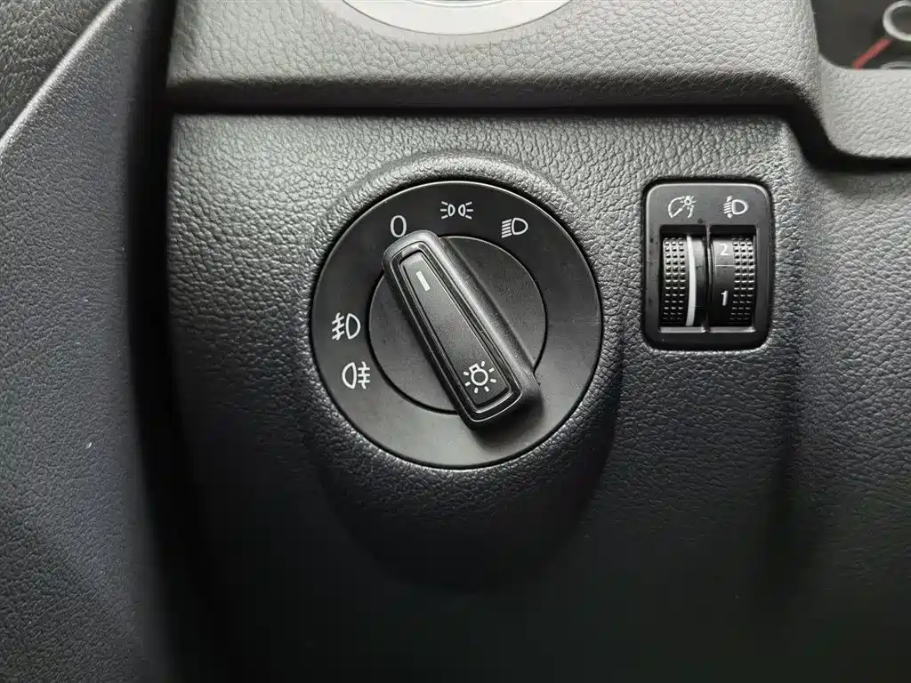 Volkswagen Tiguan 2016 Model 300TSI Automatic 4WD Trend Vision Edition фото 21