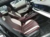 Фото 25 - Geely Monjaro