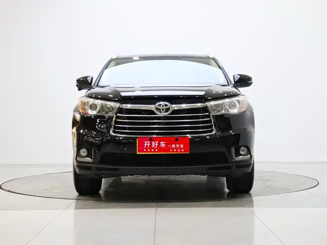 TOYOTA HIGHLANDER