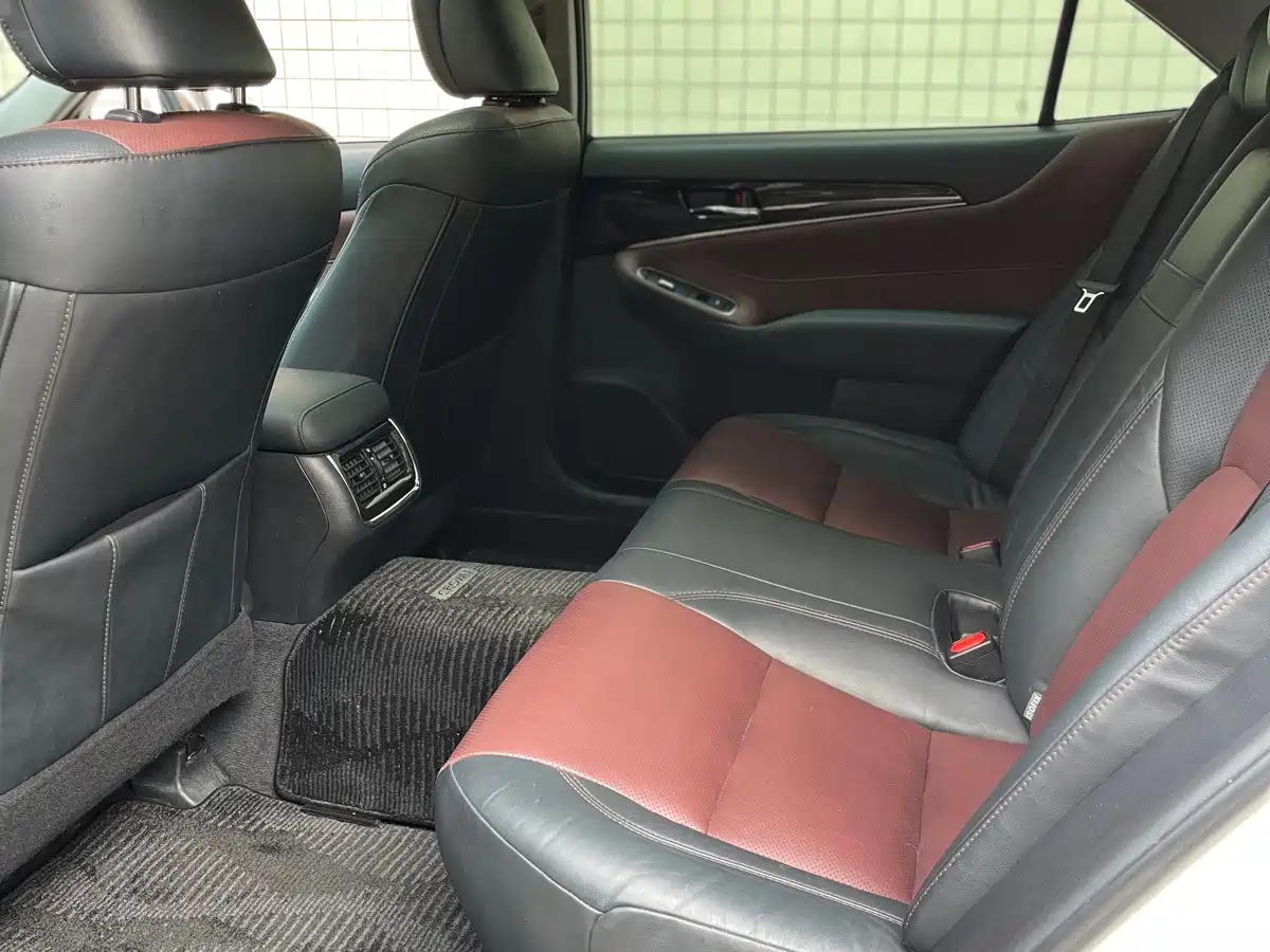 Toyota Crown 2019 2018 2.0T Sport Edition