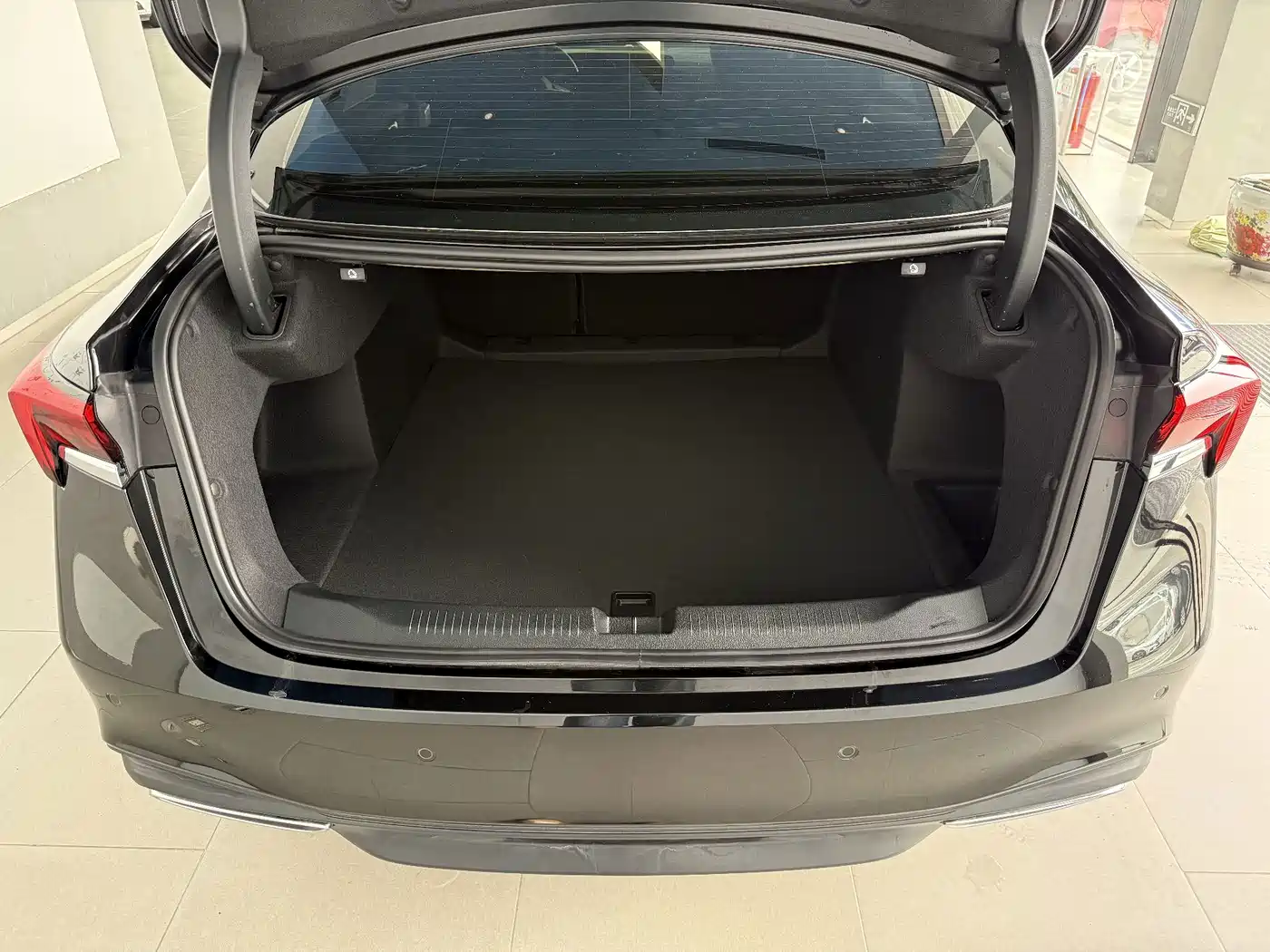 Buick LaCrosse 2025 2025 Model 28T Platinum Edition