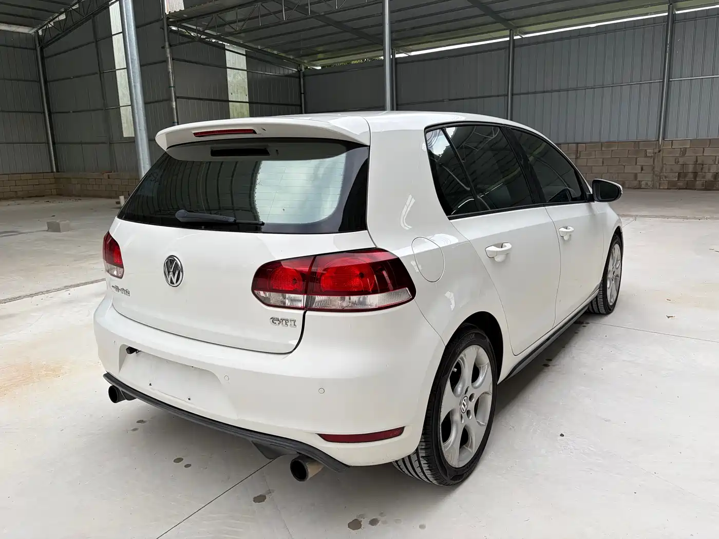 Volkswagen Golf GTI 2011 2012 2.0TSI GTI