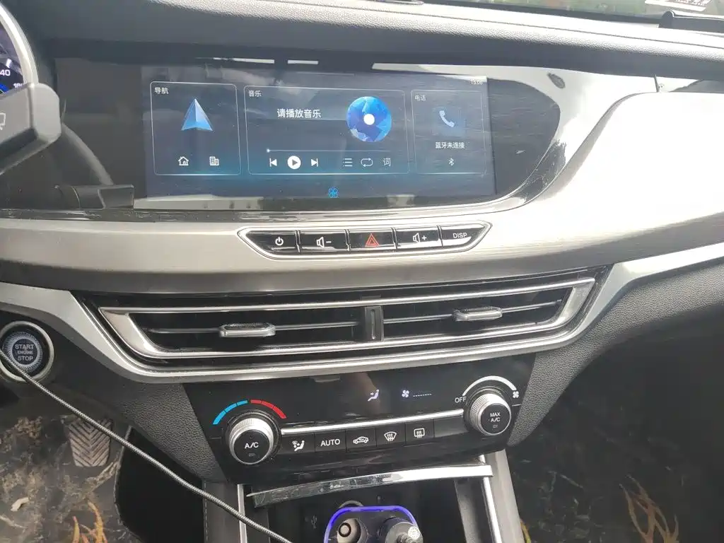 Фото 9 - Changan Eado