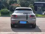 Photo 5 - Porsche Macan