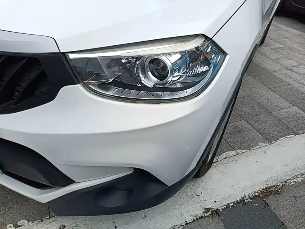 Zhonghua V3 2016 2016 1.5L Manual Comfort
