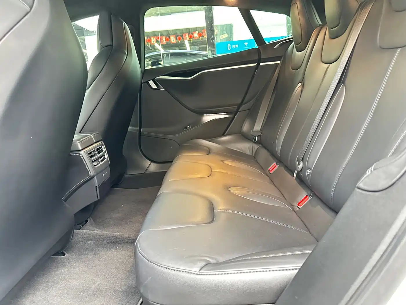 TESLA MODEL S