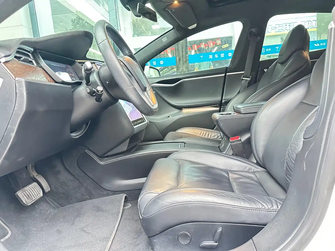 TESLA MODEL S