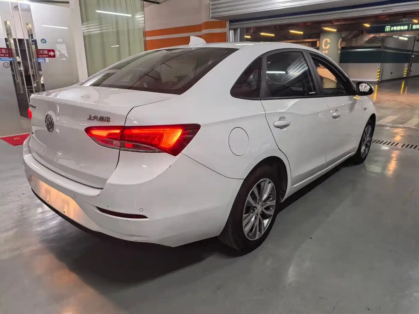 Buick Excelle 2019 15T DCT Connected Elite (China V) фото 8