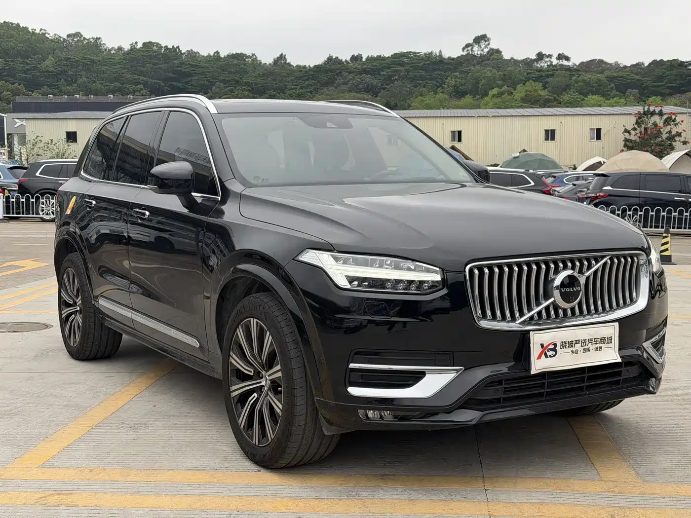 VOLVO XC90