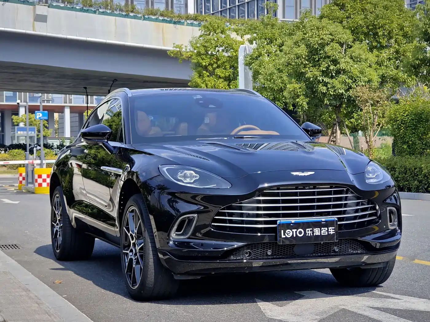 Aston Martin DBX 2021 2020 4.0T V8 1913 First Edition Limited