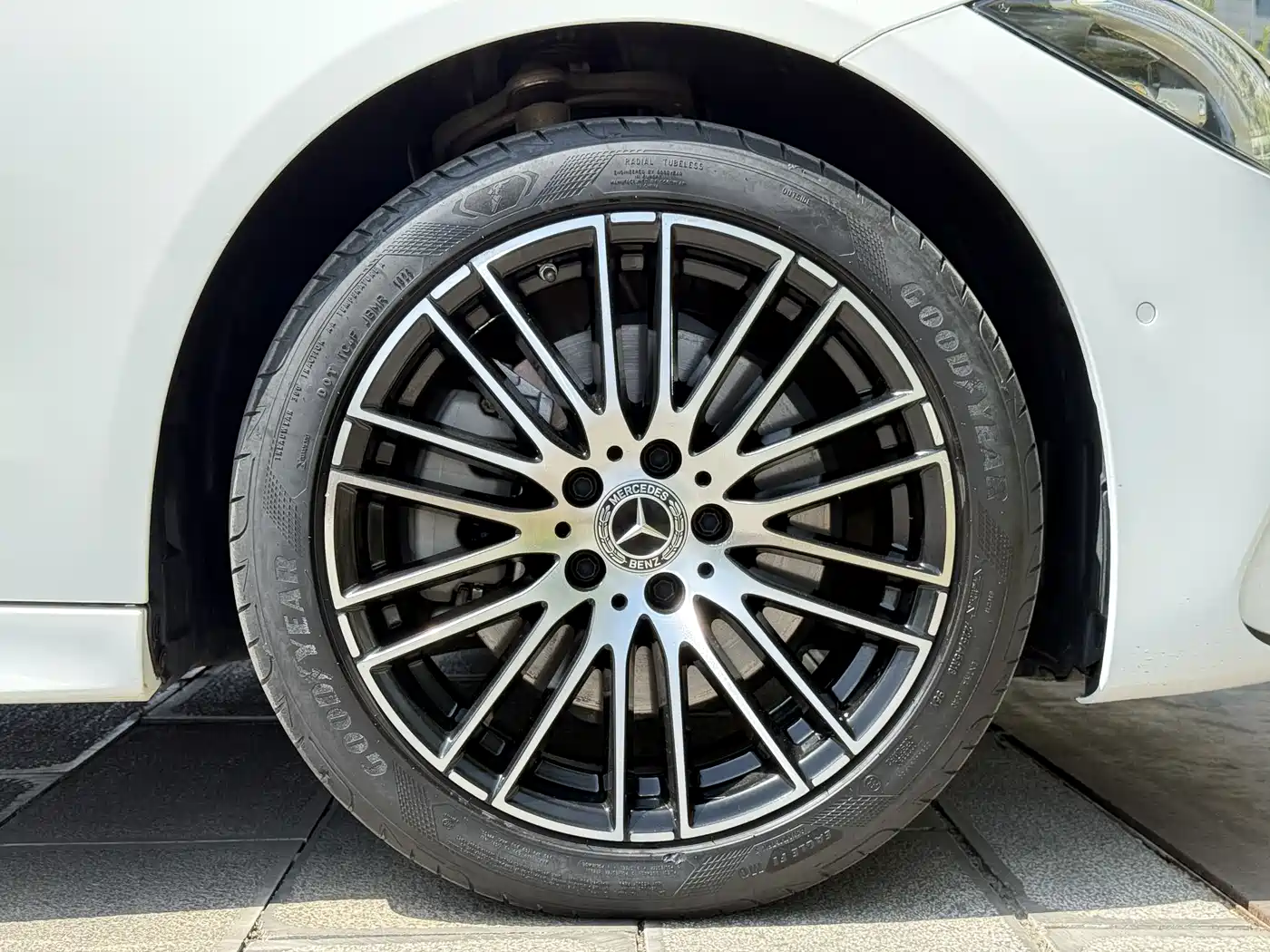 Mercedes-Benz C-Class 2023 Facelift C 260 L Sport Edition фото 38