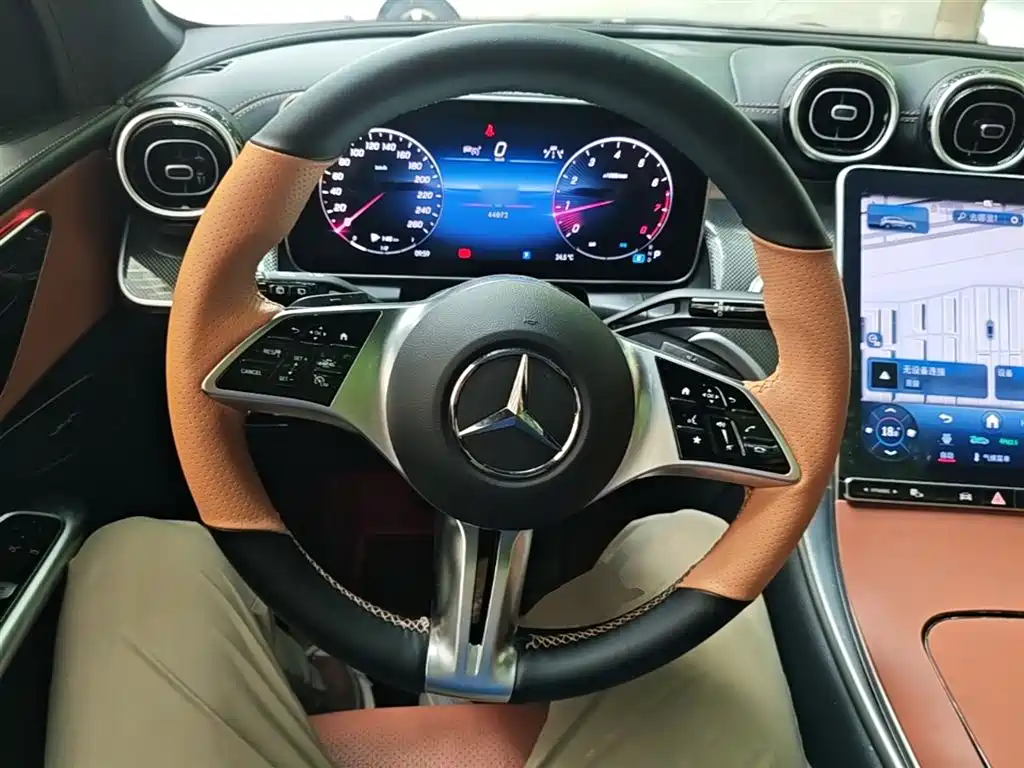 Mercedes-Benz GLC 2023 GLC 260 L 4MATIC Dynamic 7-Seater фото 11