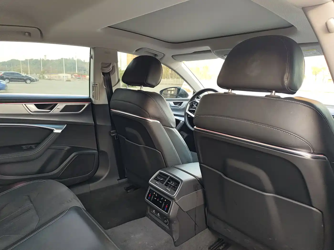 Audi A7L 2024 45 TFSI Luxury фото 21