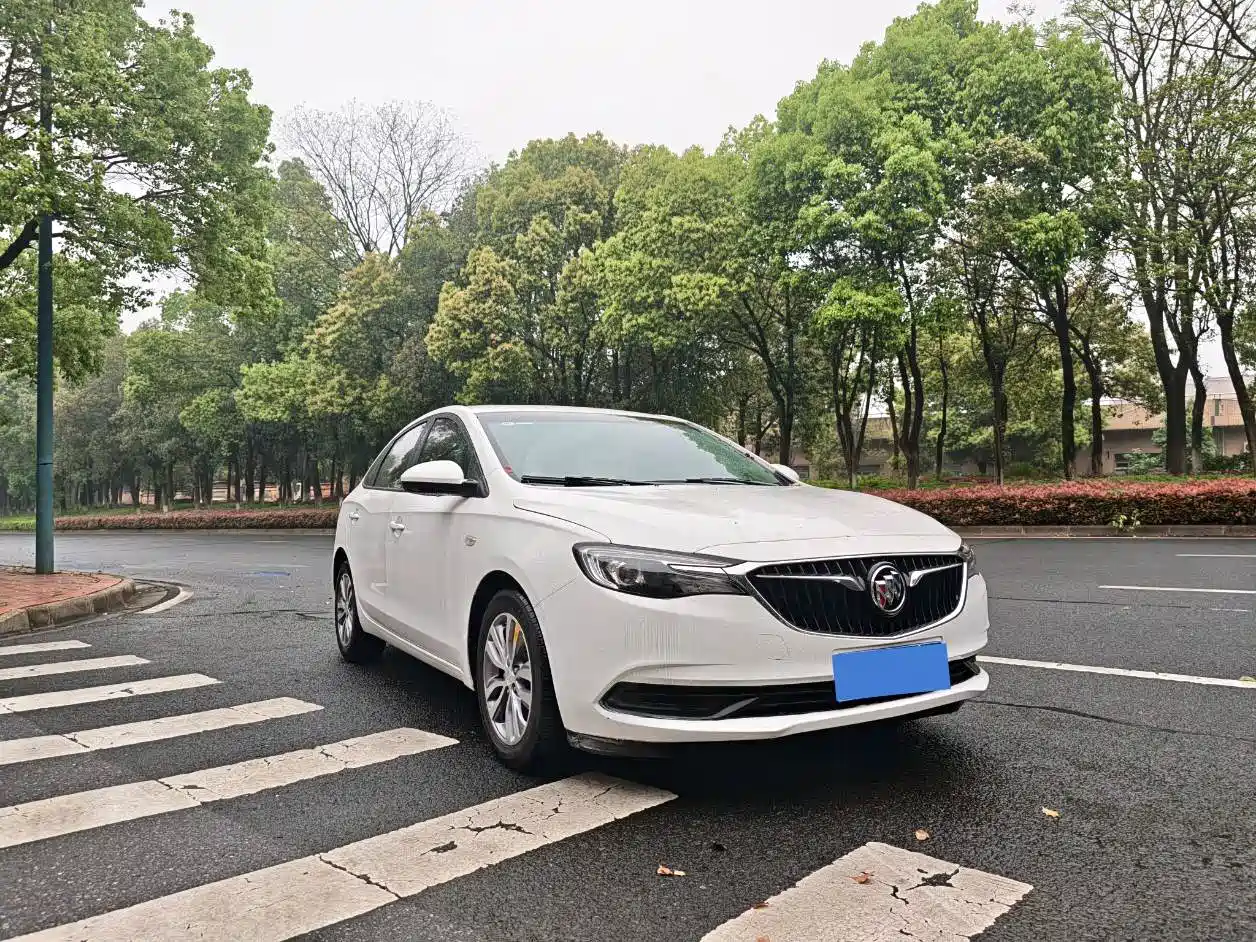 Buick Excelle 2021 1.3T Auto Mild Hybrid Elite фото 3