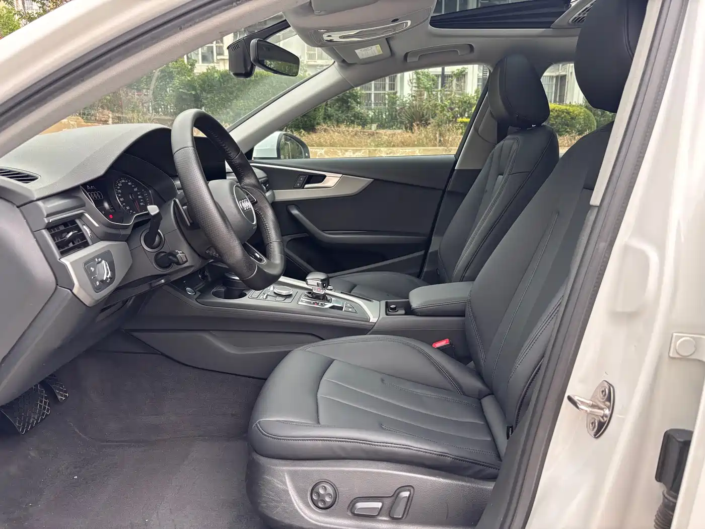 Audi A4L 2018 30th Anniversary 40 TFSI Progressive фото 9