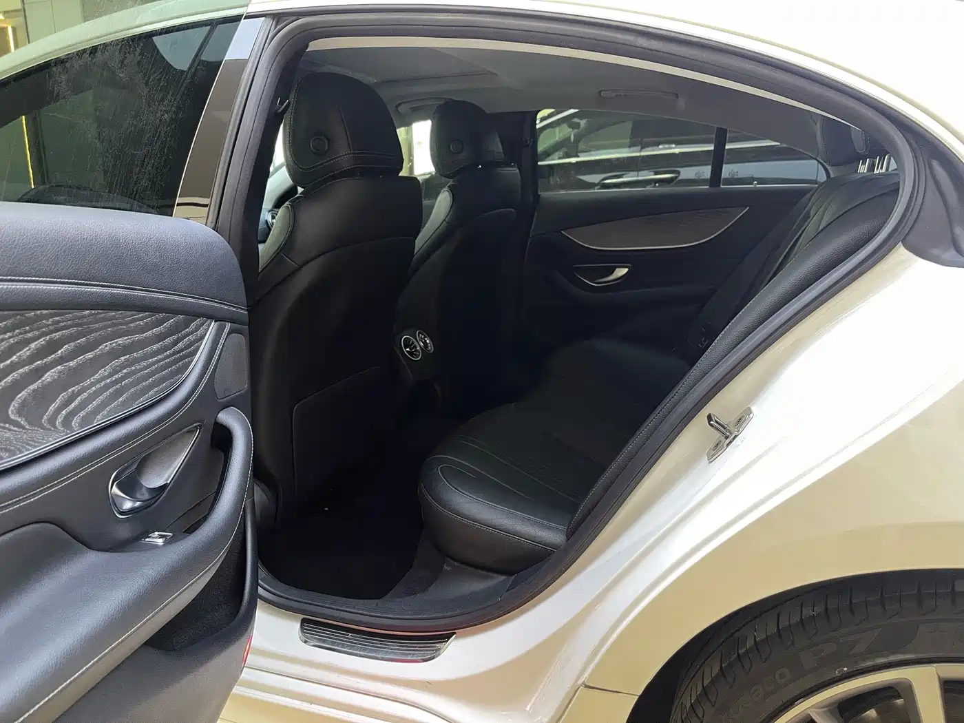 Mercedes-Benz CLS 2020 CLS 300 Dynamic фото 5